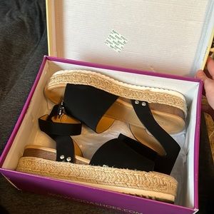 Soda shoes sandals